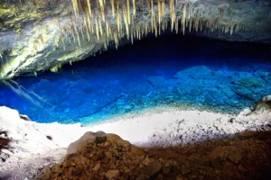 Gruta do Lago Azul, Bonito