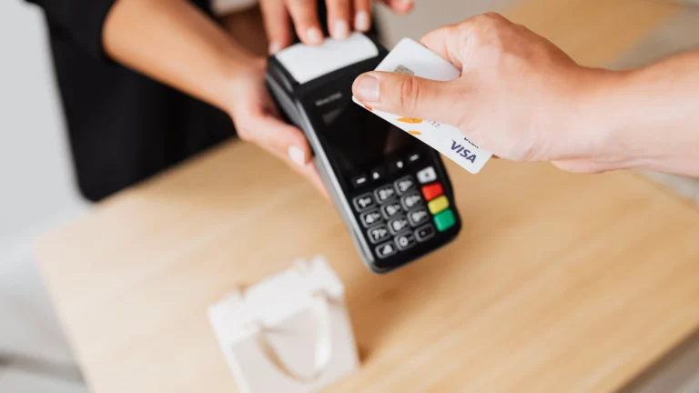 Pagamento por aproximação com cartão