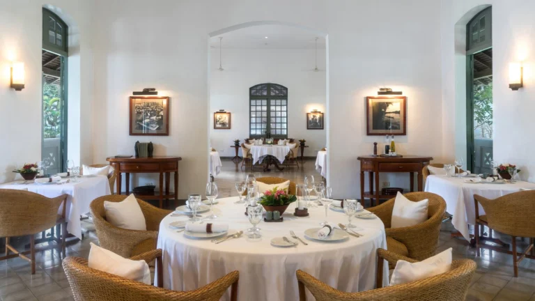 Quarto de restaurante de um hotel de luxo