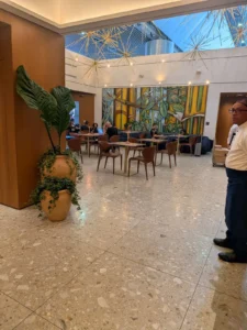Sala Pedra Preta: Itaú Personnalité (GRU)